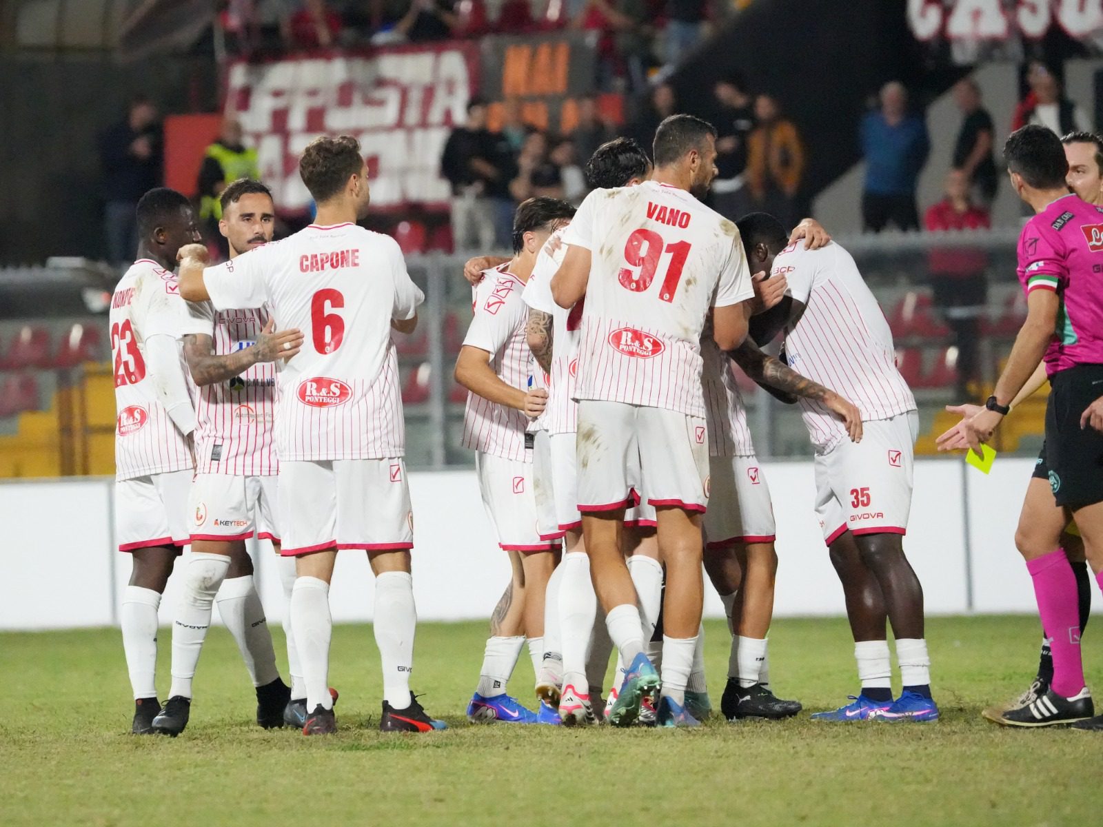 Nocerina – Turris 1-1 (2-4 d.c.r.): i corallini passano ai rigori e conquistano i sedicesimi